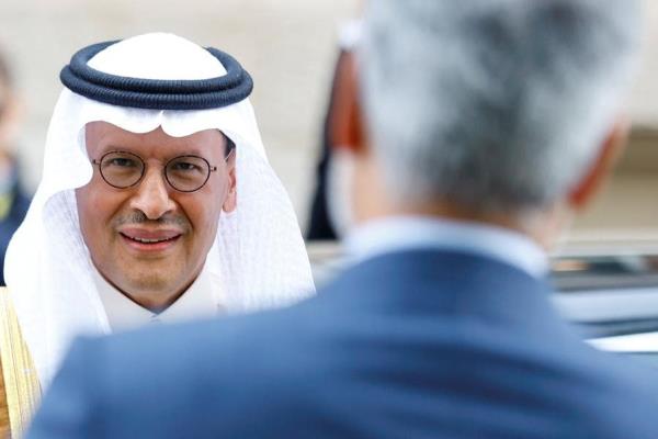 沙特能源部长与法国、希腊能源部长讨论石油市场稳定问题